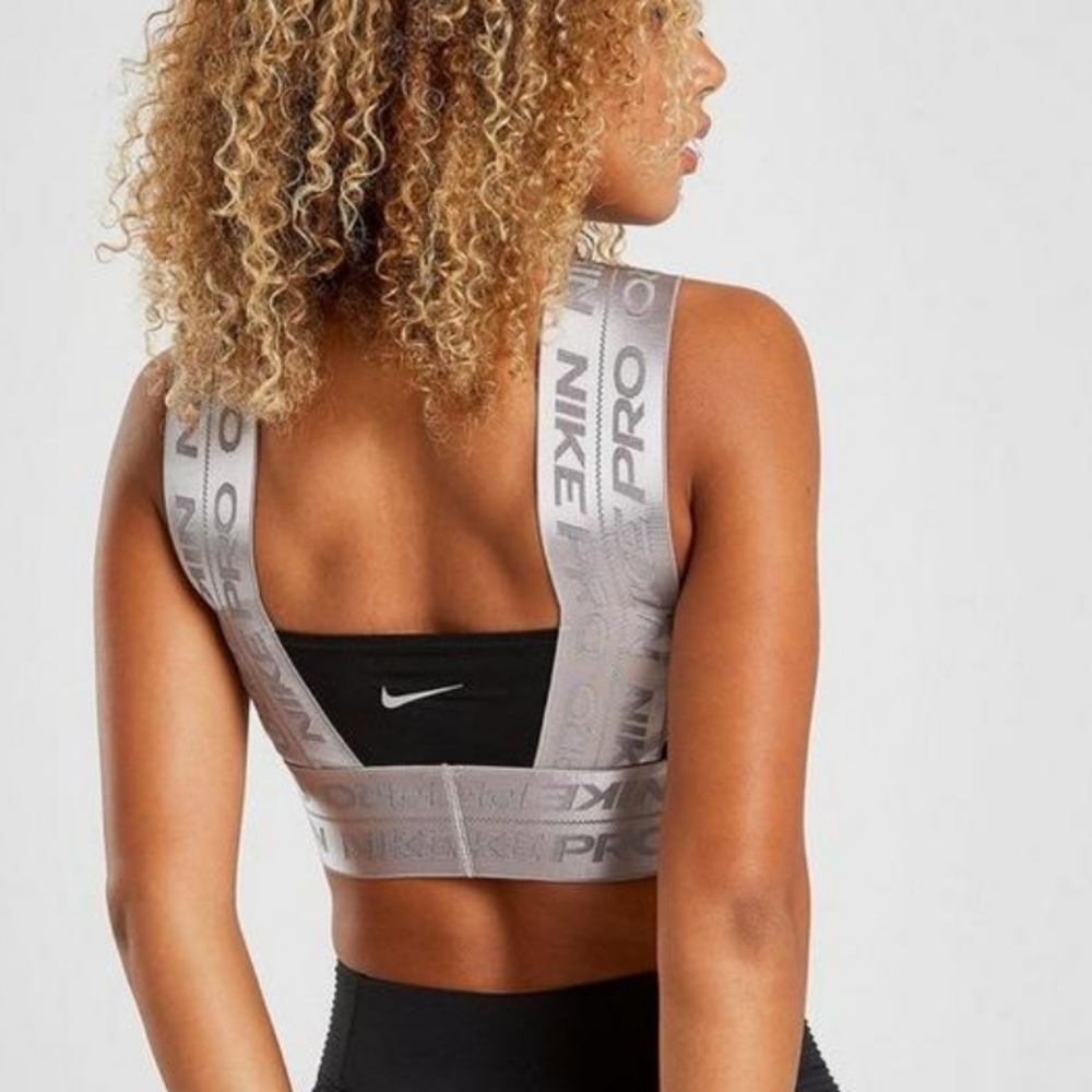 Nike sports top/ bra